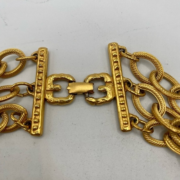 Vintage GIVENCHY RARE Triple Rope Gold Plate Chain Runway Green Stone Necklace - Picture 8 of 9